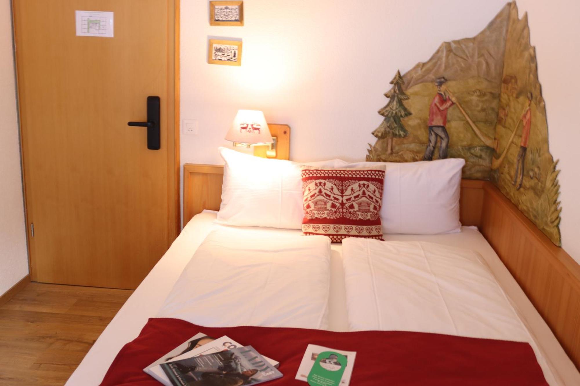 Grichting Hotel & Serviced Apartments Лойкербад Экстерьер фото